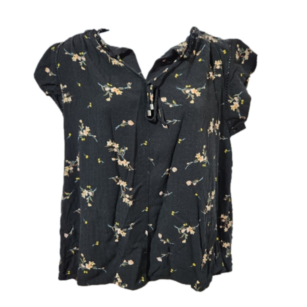 Buffalo floral top
